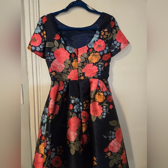 Chi Chi London Floral Dress - Picture 3 of 7